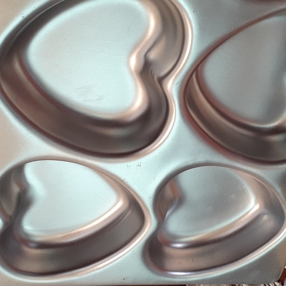 👉*WILTON* MINI HEARTS PAN ❤ CUTE & ADORABLE CAKES & COOKIES - Picture 4 of 7